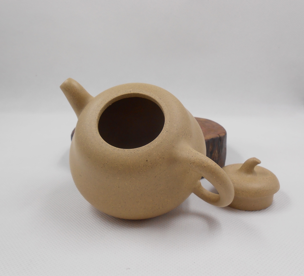Small-Size Teapots