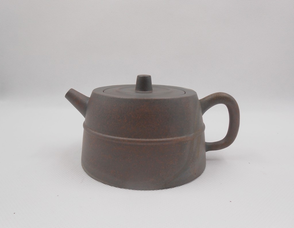 Authentic Yixing Teapots and teas for collectors