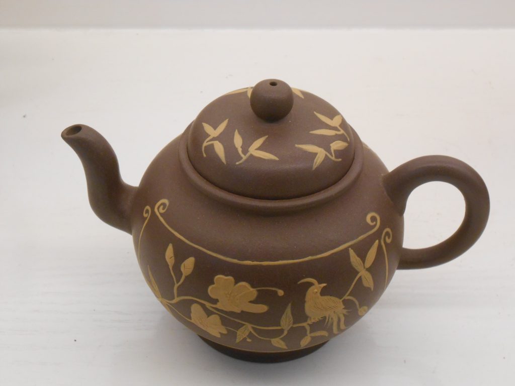 Authentic Yixing Teapots and teas for collectors