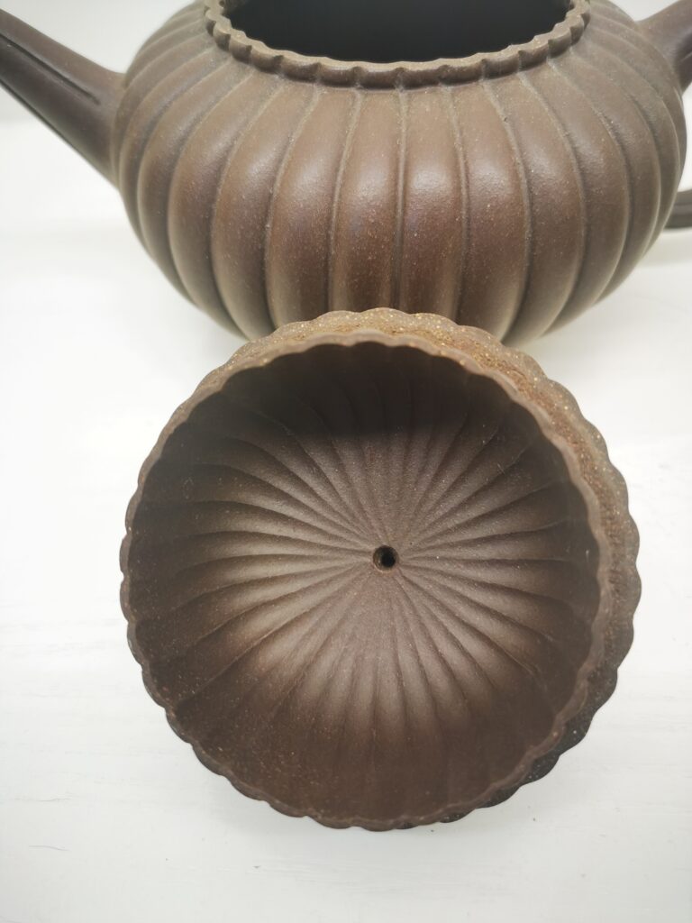 Perfectly shaped Chrysanthemum Purple clay teapot