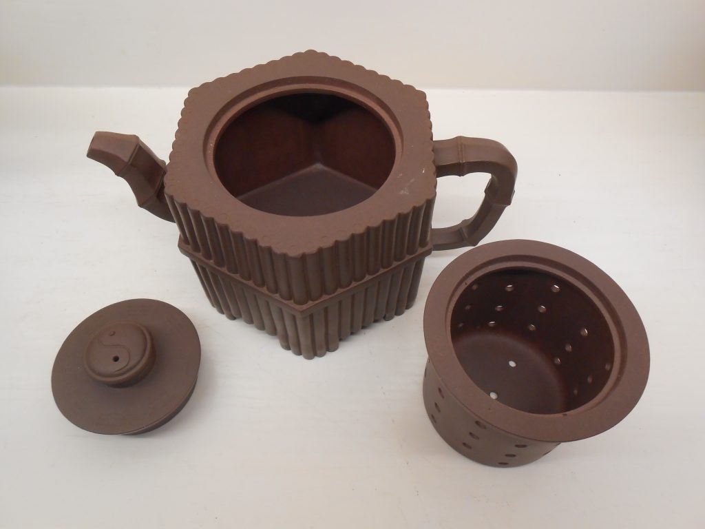 Authentic Yixing Teapots and teas for collectors