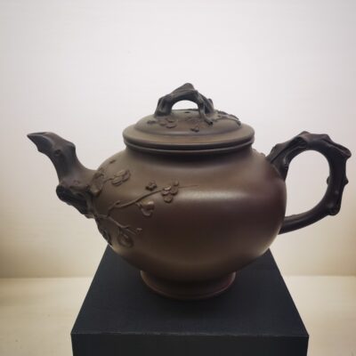 Mei Bao Chun Yixing Teapot