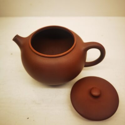 Purple Clay Round Teapot 紫泥圆珠壶