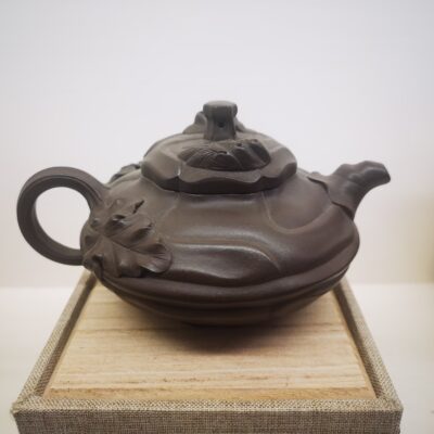 Middle Size Wind Blew Sunflower Teapot 中号风卷葵壶