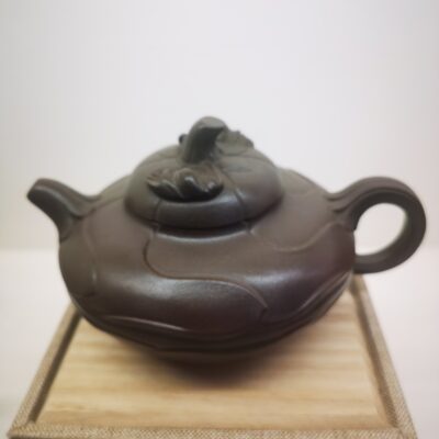 Wind Blew Sunflower Teapot