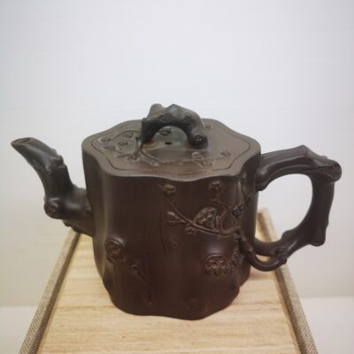 Plum Trunk Teapot (可心款梅桩壶)