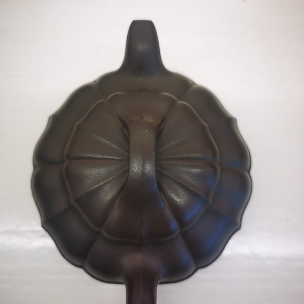 Authentic Yixing Teapots and teas for collectors