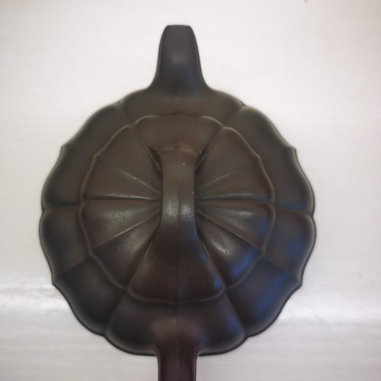 He Ling Teapot 合菱壶