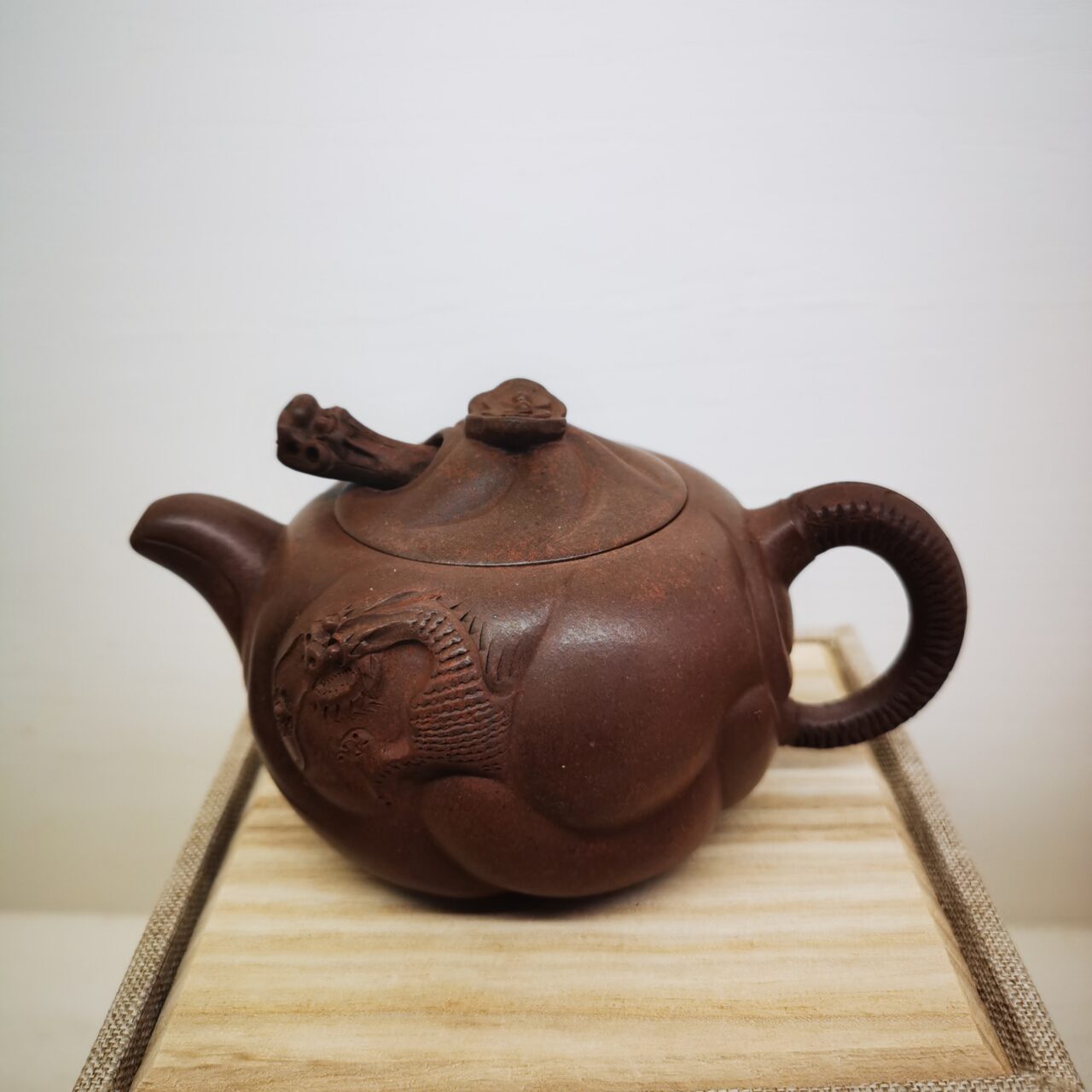 Small Fish Dragon Teapot 鱼化龙壶