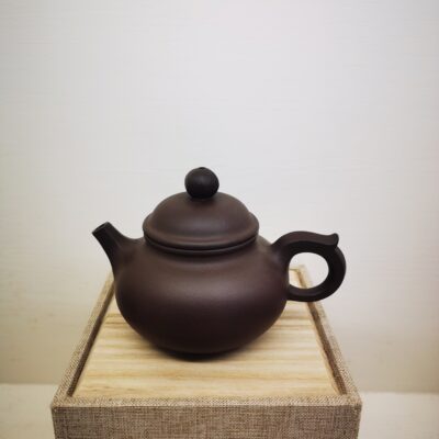 Purple Clay Small Rong Tian Teapot 紫泥小容天