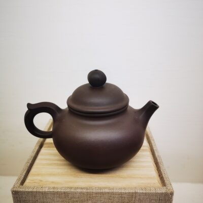 Purple Clay Small Rong Tian Teapot 紫泥小容天