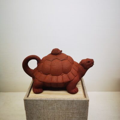 Turtle shape teapot 紫泥龟型壶