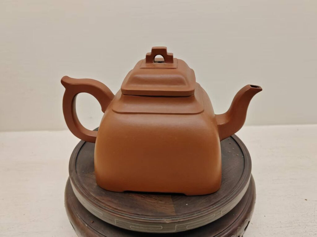 Authentic Yixing Teapots and teas for collectors
