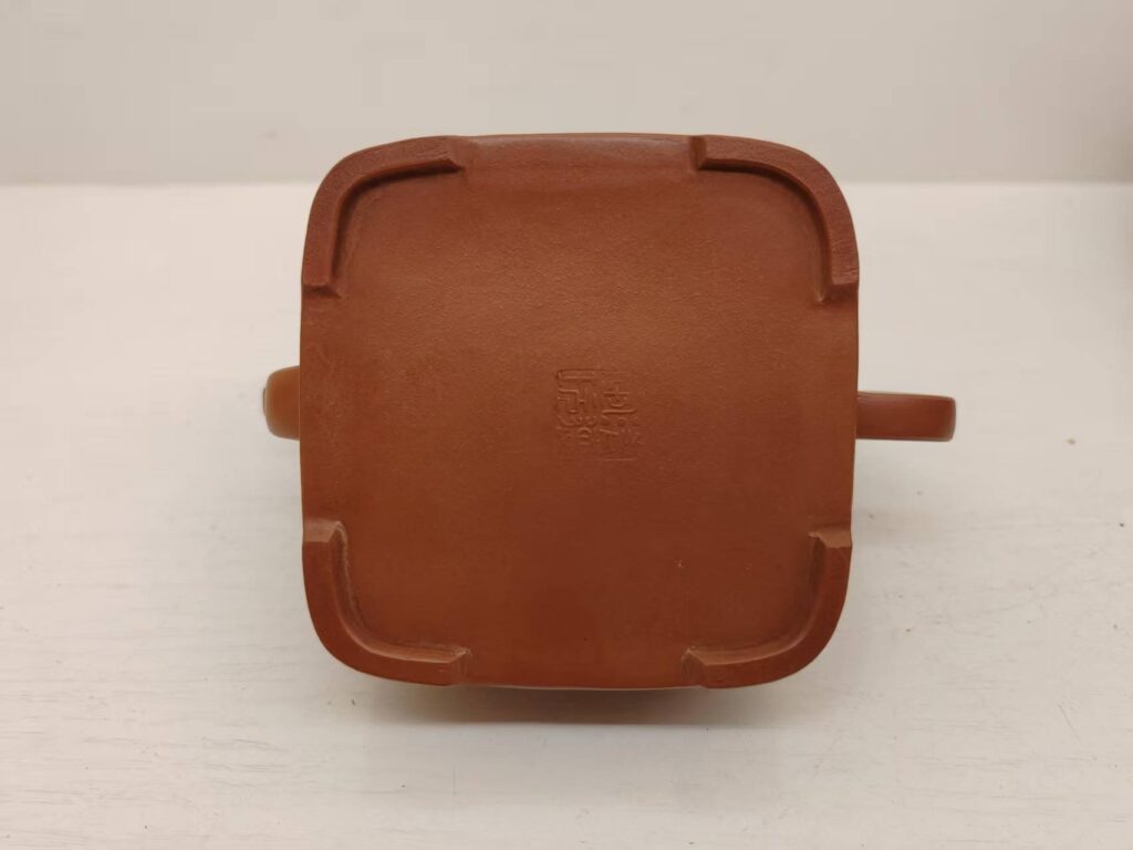 Authentic Yixing Teapots and teas for collectors